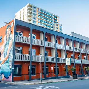 Yha Hostel Adelaide